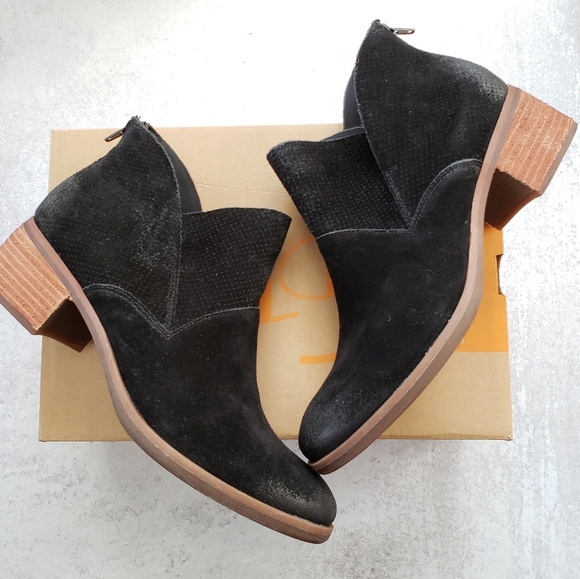 Kork Ease Maldon Bootie Suede Ankle Boot Booties Black Stacked Block Heel Sz 7 - Picture 1 of 8